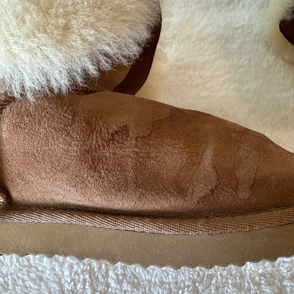 Dearfoams Women's Brown Bootie Slippers - Picture 10 of 11